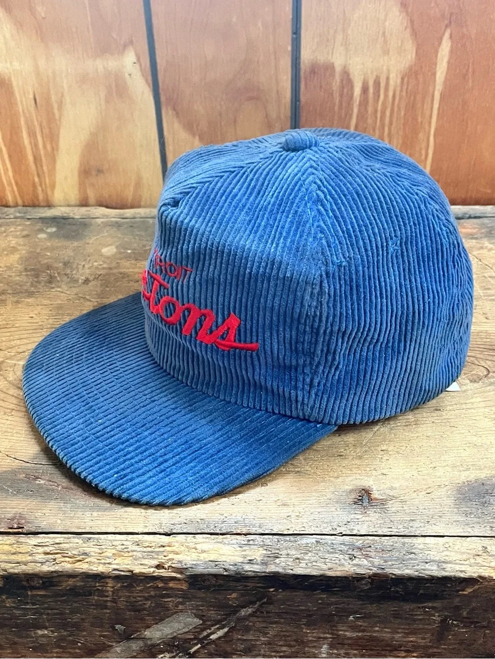 Vintage 1990s Detroit Pistons Sports Specialties Single Line Script The Cord Hat